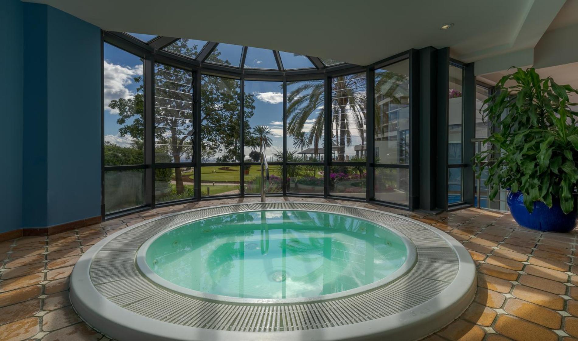 Pestana Grand Ocean Resort Hotel Funchal  Exterior photo